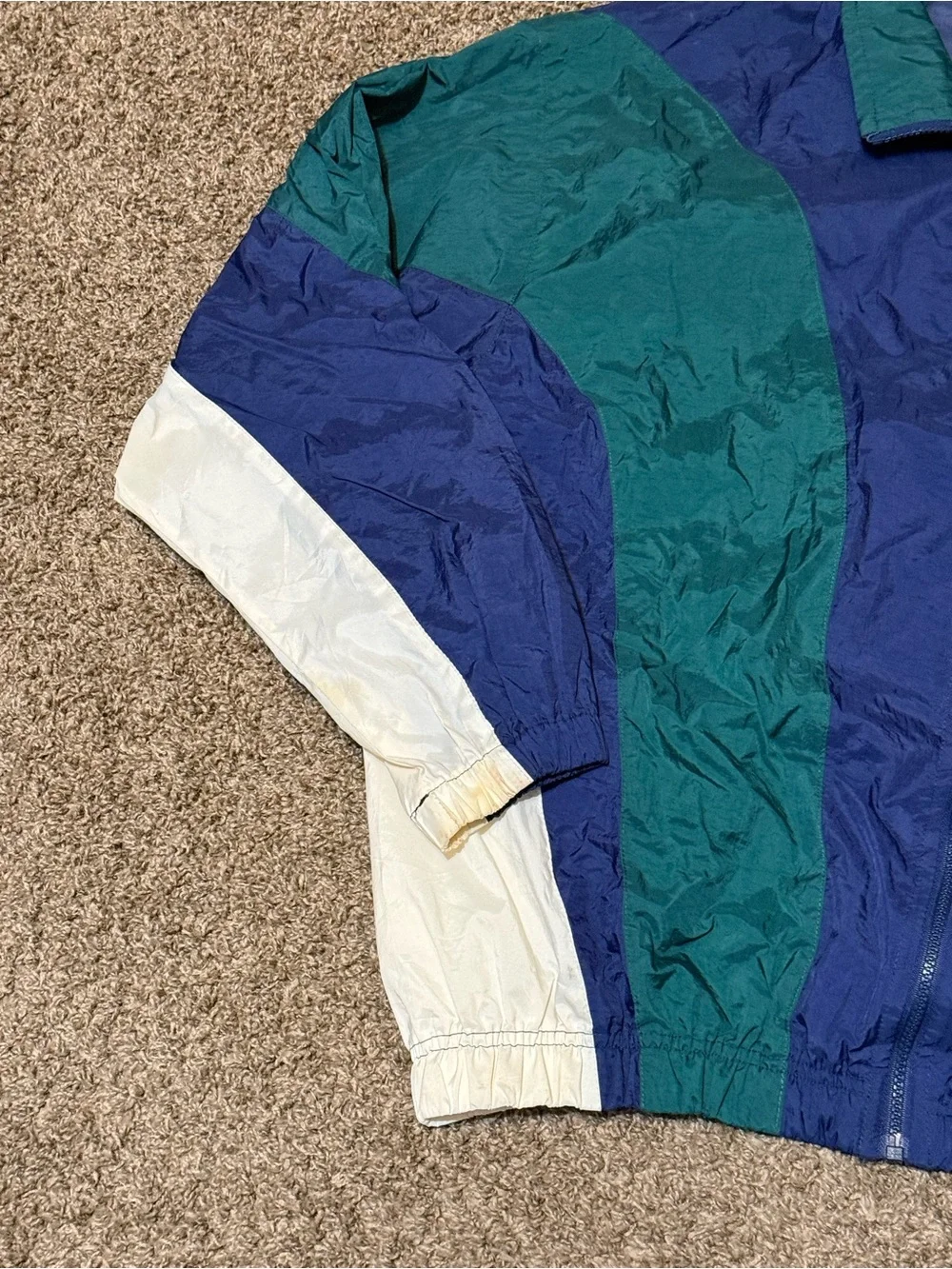 Nike some yellowing